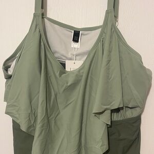 Size 30 swim top by Bloomchic nwt shades of green